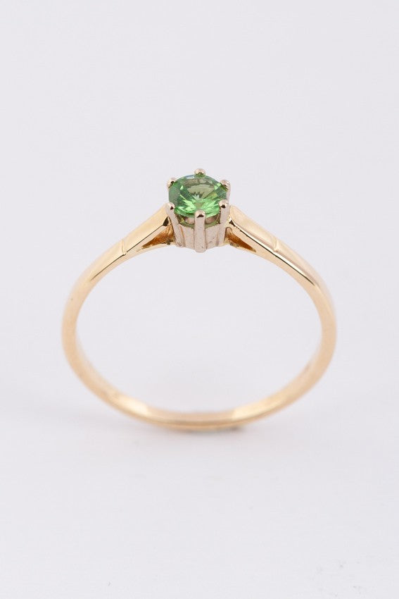 Gouden solitair ring met tsavoliet (tsavoriet)