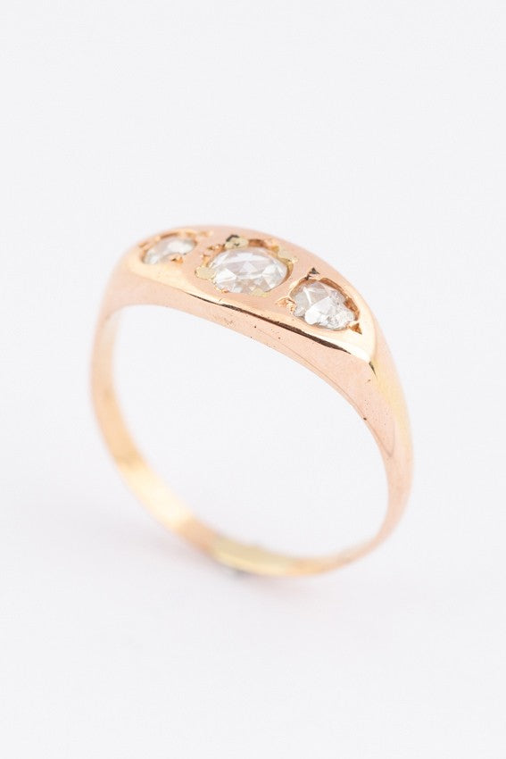 Antieke rosé gouden ring met roos geslepen diamanten