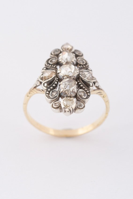 Antieke gouden ring met roos geslepen diamanten