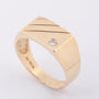 Gouden heren ring met een briljant van ca. 0.05 ct.
