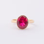 Gouden ring met synthetische robijn