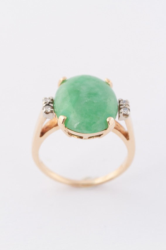 ring met jade en 4 briljanten