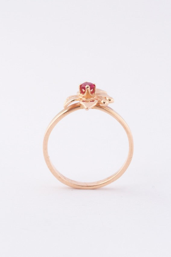 Gold ring with a ruby