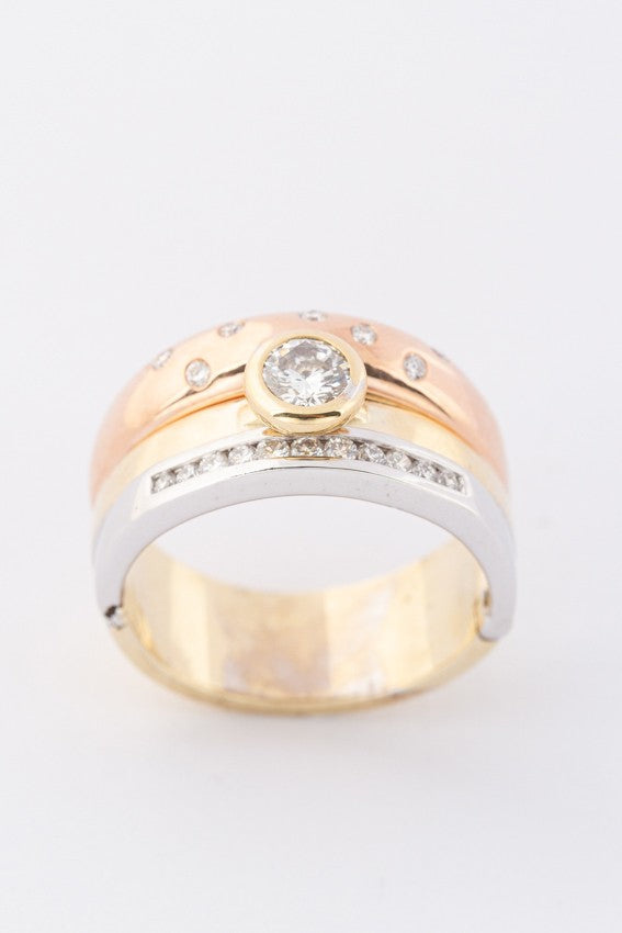 Solid gold tri-color (hinge/rheumatism) ring with 20 brilliant-cut diamonds