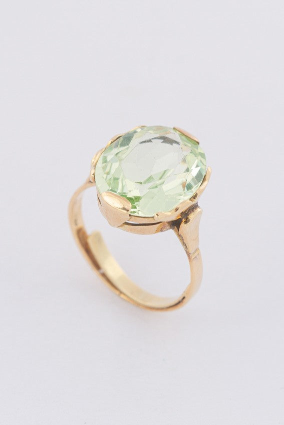 Gouden ring met chrysoliet