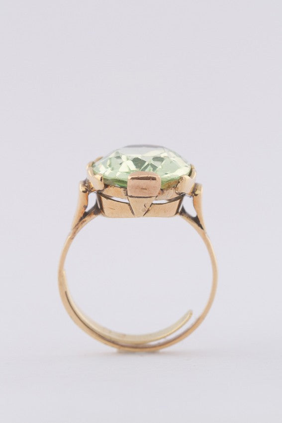 Gouden ring met chrysoliet