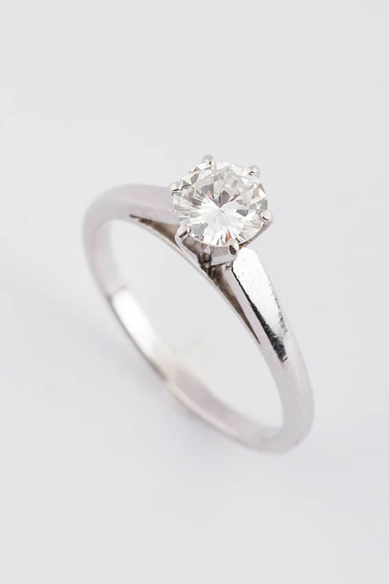 Solitair ring met briljant. Met certificaat