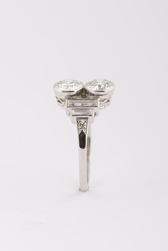 Platina Art Déco ring met briljant