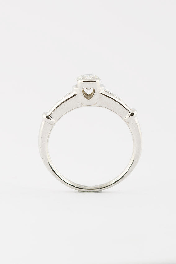 Platina ring met briljant