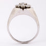 Wit gouden entourage ring met briljanten