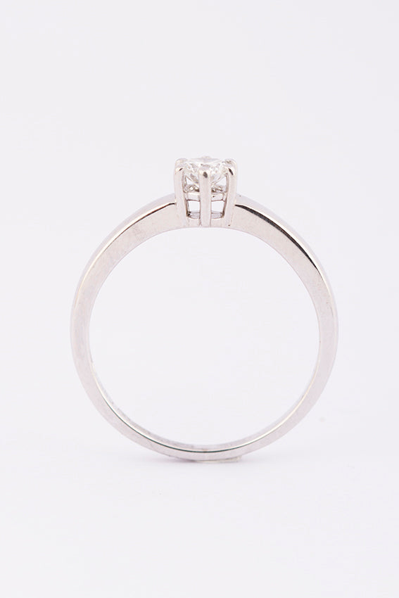 White gold solitaire ring with brilliant