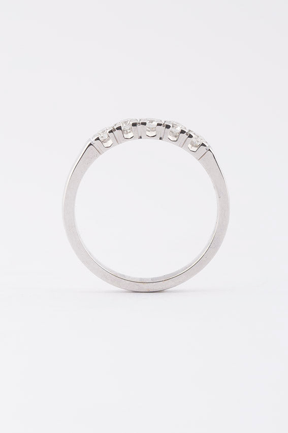 Wit gouden rij ring met briljant