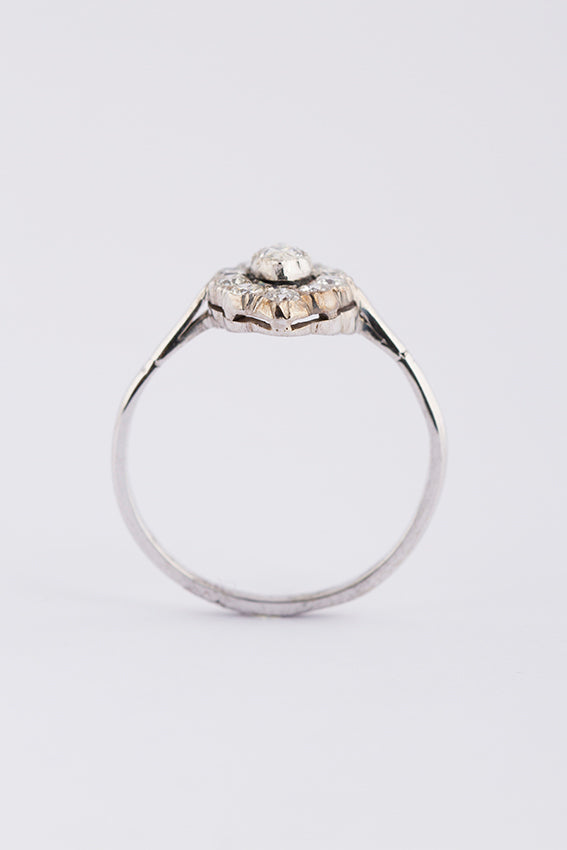 Wit gouden markies ring met briljant