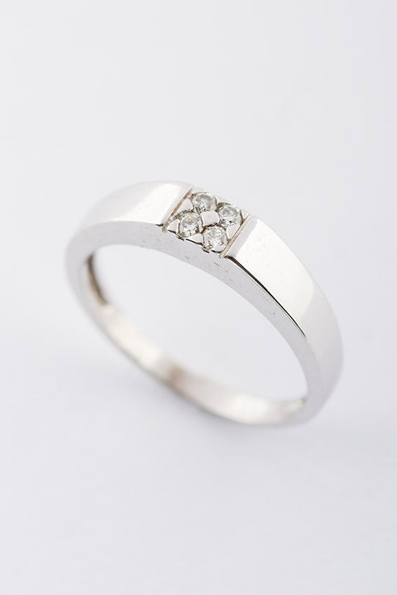 Wit gouden ring met briljanten