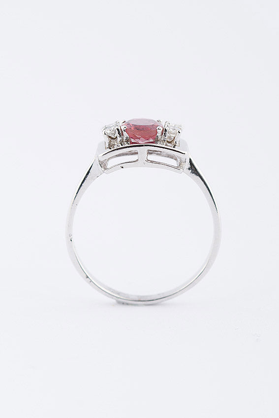 Wit gouden ring met toermalijn en briljant