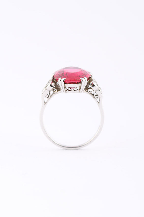 White gold Art Deco ring with ruby