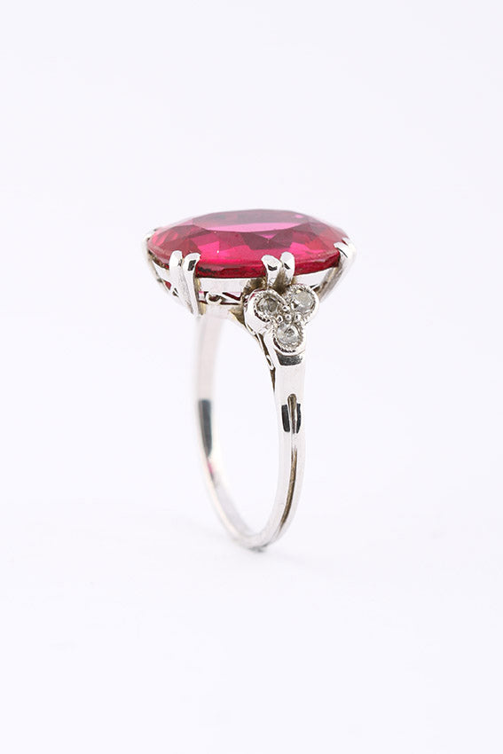 White gold Art Deco ring with ruby
