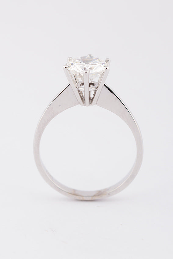 Wit gouden solitair ring met briljant 1.31 ct.