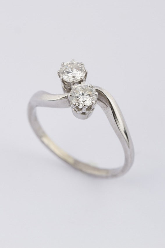 Wit gouden slag ring met briljanten