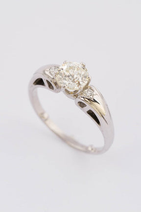 White gold solitaire ring with old-cut brilliant (1.3 ct.)