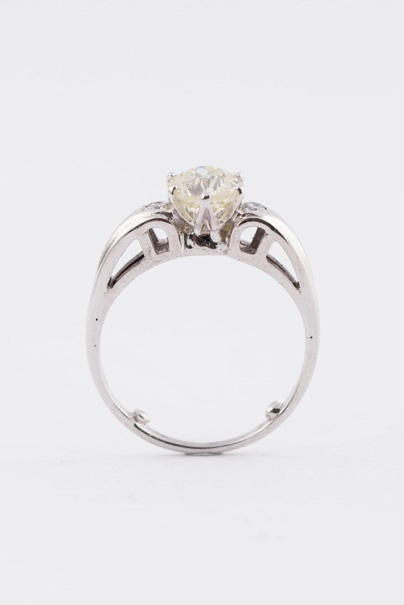 White gold solitaire ring with old-cut brilliant (1.3 ct.)