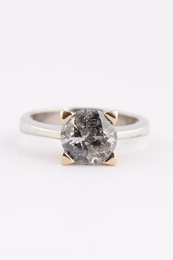 white/yellow gold solitaire ring with a 2.34 ct brilliant.