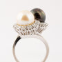 White gold ring with cultured pearls and brilliants