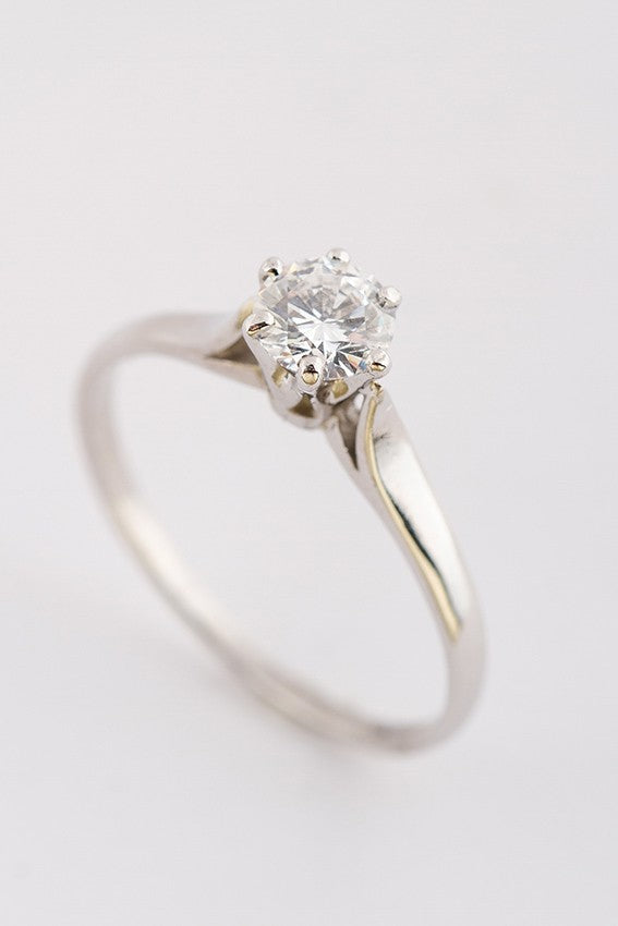 White gold solitaire ring