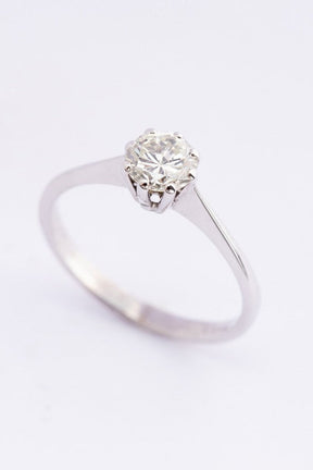 18 carat white gold solitaire ring