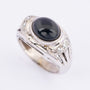 Wit gouden ring met onyx en diamant