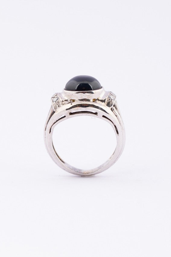 Wit gouden ring met onyx en diamant
