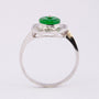 Wit gouden ring met jade, briljant en baguette geslepen diamanten