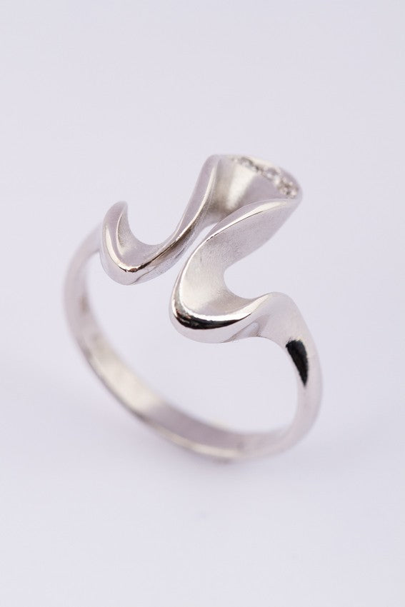 Wit gouden ring met 3 briljanten