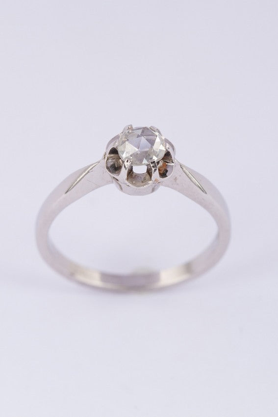 wit gouden solitair ring met een roos geslepen diamant