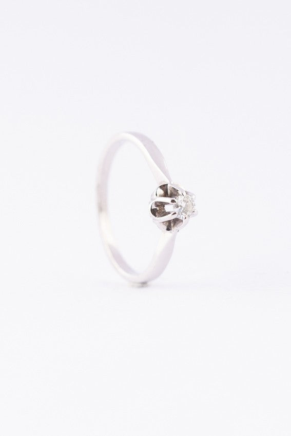 Wit gouden solitair ring met een briljant van 0.11 ct.