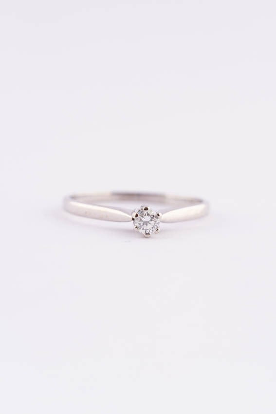 White gold solitaire ring with a brilliant (0.09 ct.)