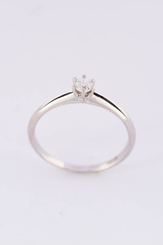 Wit gouden solitair ring met een briljant (0.20 ct.)