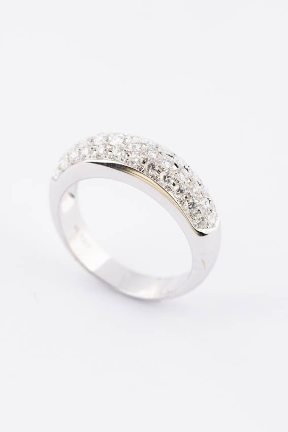 White gold band ring with brilliant cut diamonds (0.73 ct.)