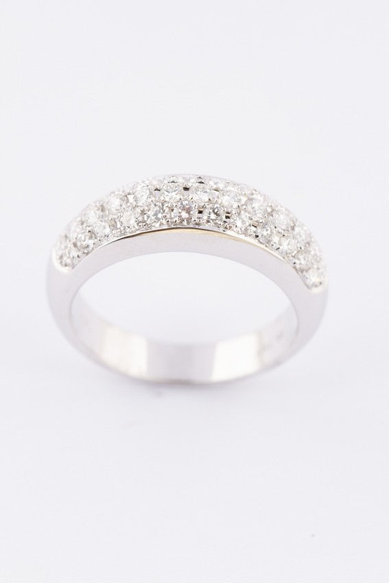 White gold band ring with brilliant cut diamonds (0.73 ct.)