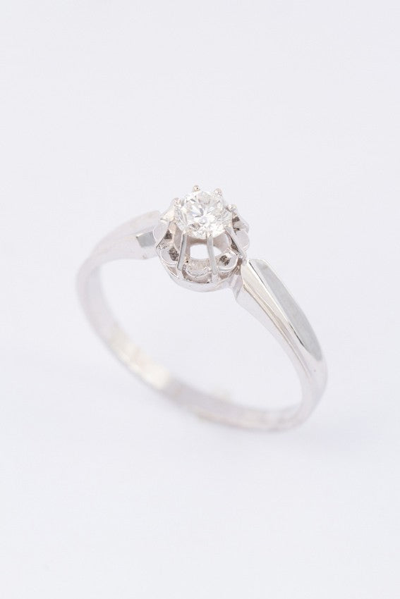 White gold solitaire ring with a brilliant of approx. 0.24 ct.