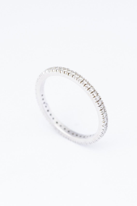 White gold alliance ring with 53 diamonds