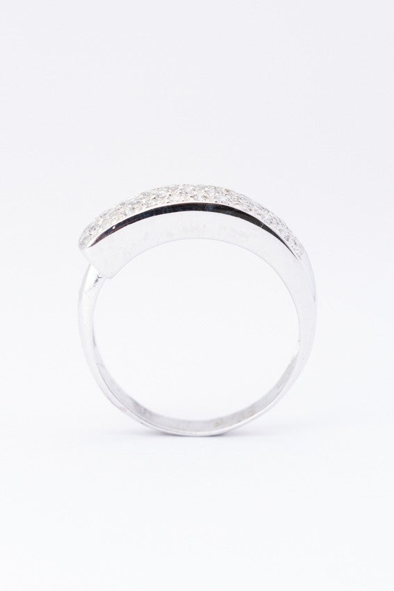 Wit gouden slag ring met 30 briljanten