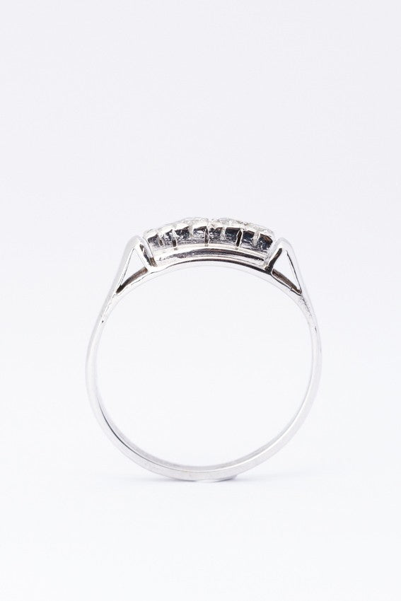 Wit gouden rij ring met 4 briljanten