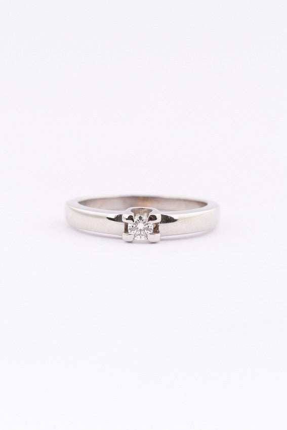 Wit gouden solitair ring met een briljant