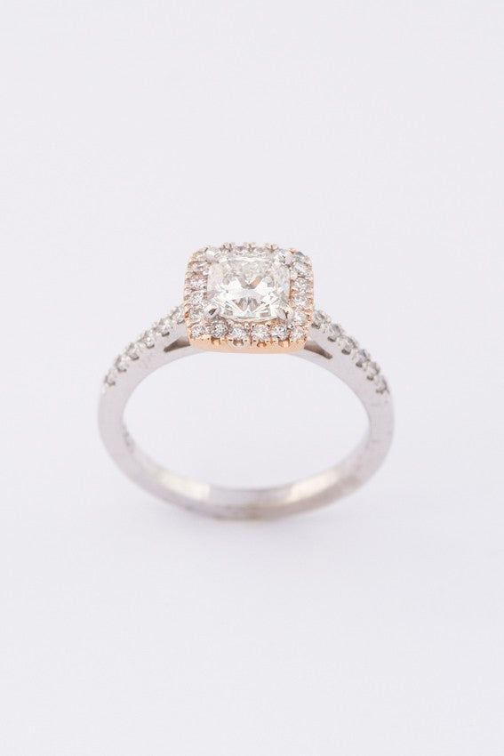 Wit/rosé gouden entourage ring met briljanten