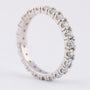 Wit gouden alliance ring met 23 briljanten. Totaal 1.05 ct.