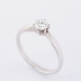 Wit gouden solitair ring met een briljant van ca. 0.38 ct.