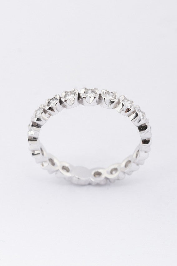 White gold alliance ring with diamonds