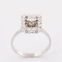 White gold entourage ring with diamonds. Total weight approx. 0.47 ct.