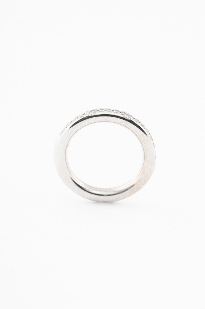 Wit gouden half alliance ring met briljanten